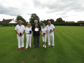 Mixed Fours Runners Up NM K O'Brien, I O'Brien. A Harman, U Harman with President Terry Atkinson